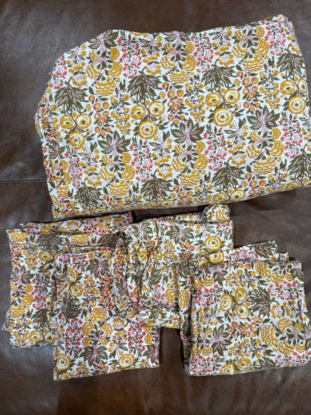 Pottery Barn Floral Cotton Duvet Cover in Yellow, Olive Green, Pink on White